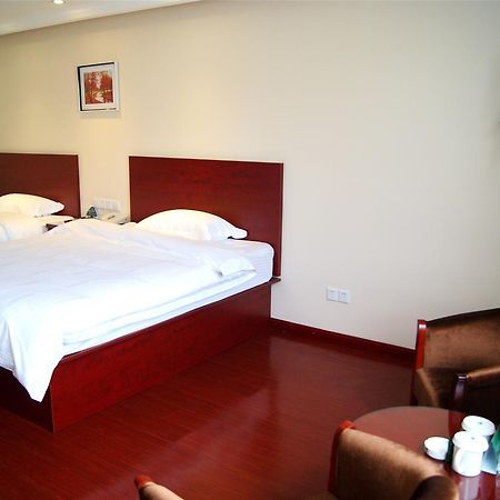 Greentree Inn Hotel Jianhe Subway Station North Palace Taiyuan Bagian luar foto